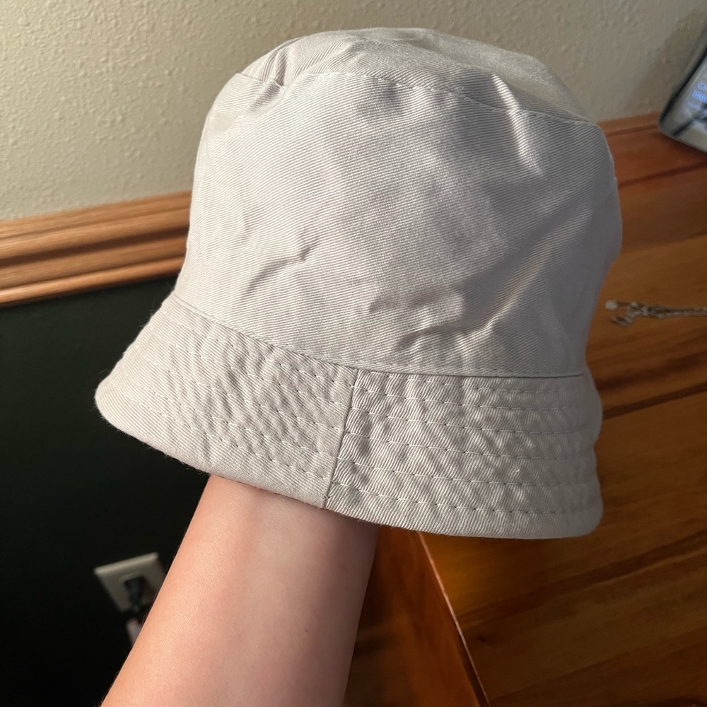 Bucket hat - Picture 3 of 4